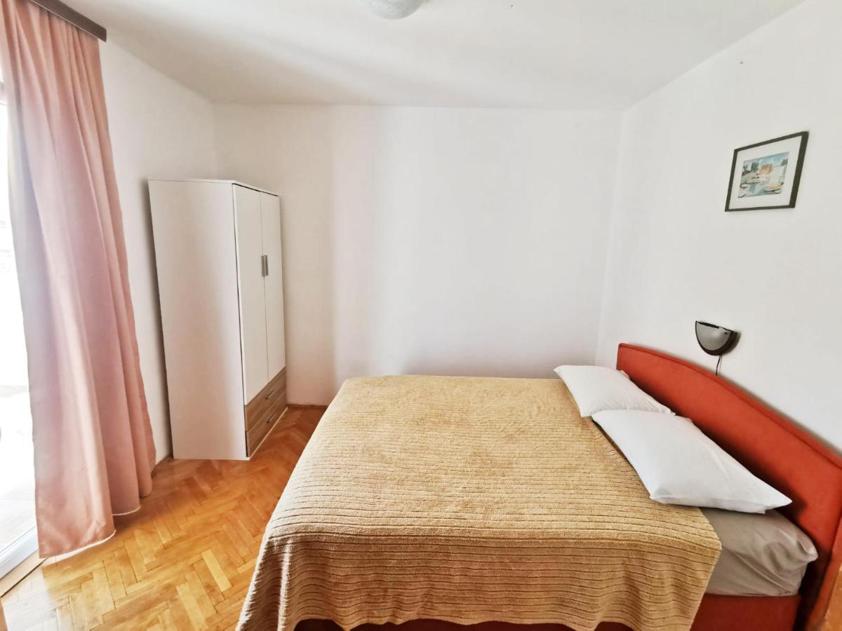 Apartmani Luka Rtina Buitenkant foto